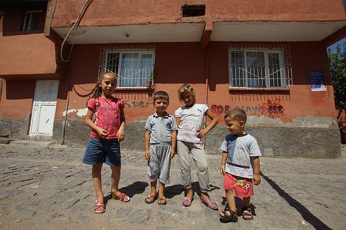 Street Children Of Diyarbakir Kurdistan كوردستان Kurdish Kurd Rojava Amed Erbil Mahabad Halabja Urfa Diyarbakir Su Libya Afghanistan Pakistan
