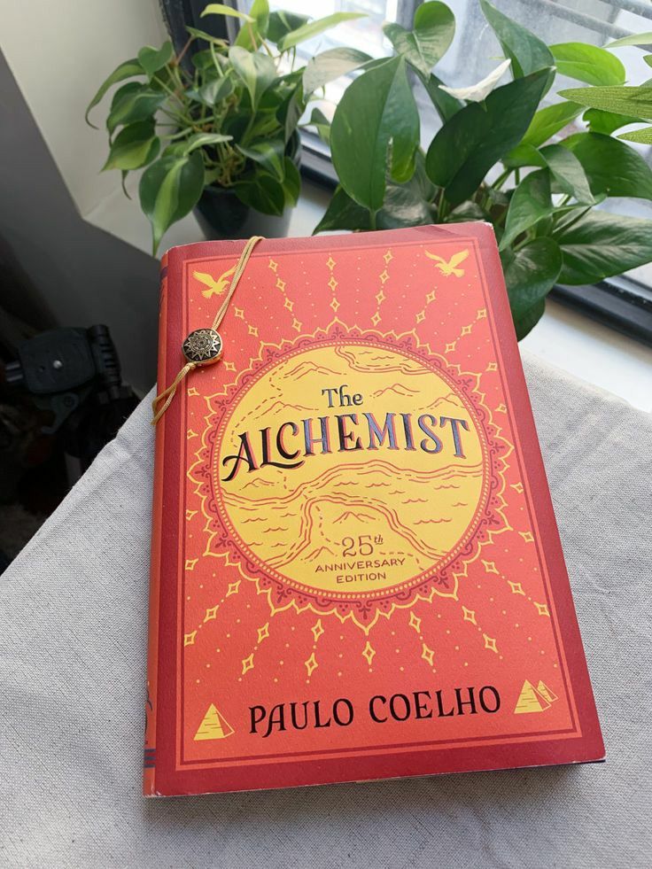The Alchemist : Favorite Quotes From This Amazing Book - ladykiatown Top Books To Read, Self Help Books, I Love Books, Good Books, Book Suggestions, Book Recommendations, Book Lists, Book Club Books, Book Bucket