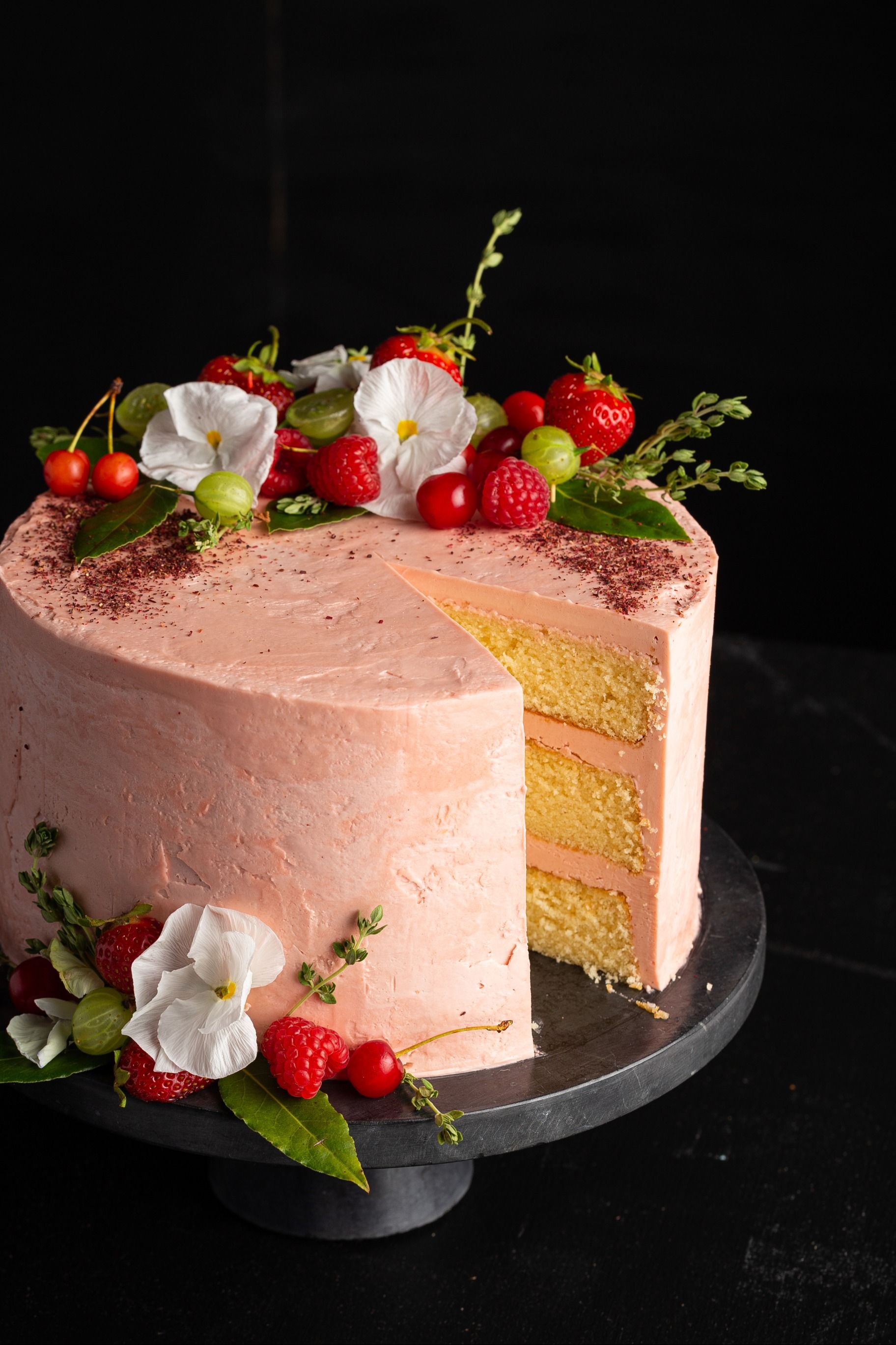 Meringue Suisse Creme Au Beurre A L Hibiscus Recipe Memorable Cakes Desserts Baking Meringue Suisse Creme Au Beurre A L Hibiscus Recipe Memorable Cakes Desserts Baking