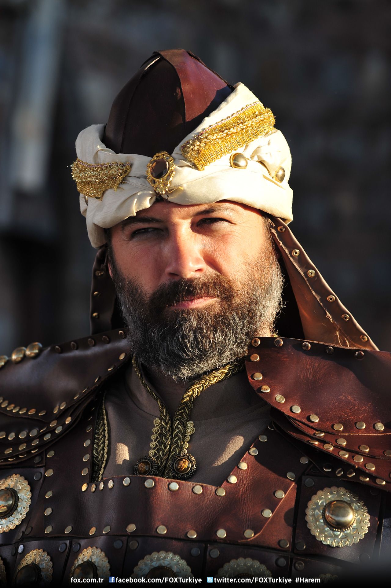 Onlarca Cariyesi Ve 44 Adet Kiz Cocugu Olan Sultan Kucuk Esat 45 Cocugunun Da Kiz Oldugu Haberini Alinca Ne Yapacak Bilder