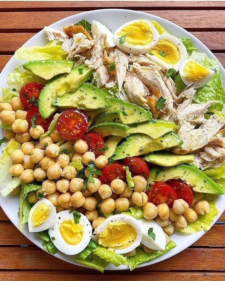 Healthy Food Addiction on Instagram: “5 Tasty & Healthy Meals 🥗🥙 Which one is your fav? 😍 📷: @zestmylemon 👌 ---- #whatsonmyplate #castiron #skillet #scrambledeggs #fitnessfood…”
