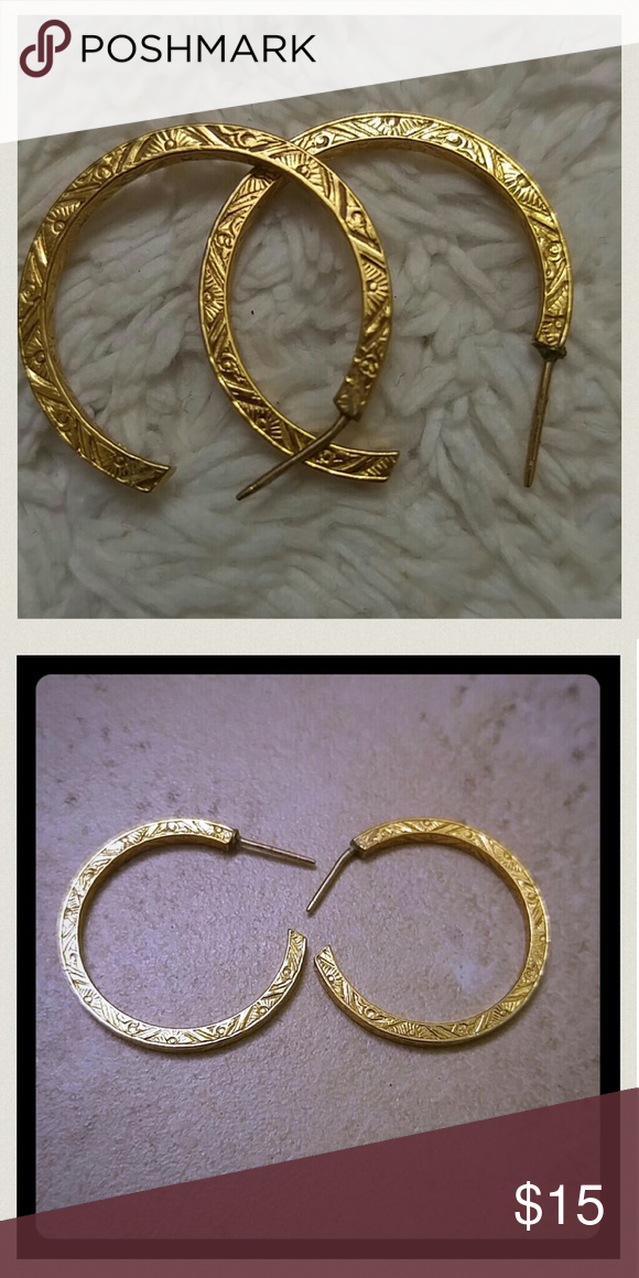 Our Kira Floral Hoops Feature A Gold Plated Hoop Adorned With Mother Of Pearl Flowers That Hang From A Gleaming Gold Floral Hoops Statement Earrings Earrings