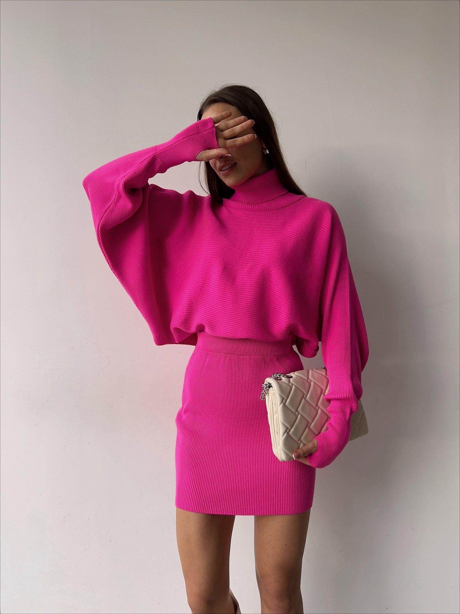#coat #designers #camel #plaid #kaban #ceket #mont #kaşe #buttoned #website #artdırectıon #shopifystore #freelancedesıgner #magazie #ads #design #winter #styling #motiondesign #interactiondesign #fashion #fashionblogger #illustration #tiktok #colored #trendy #trend #camel #coat #mobilapp #designers #freelancedesıgner #brown #plaid #buttoned #kaban #ceket #mont #ekoselikaban #newyears #2023 Interactive Design, Motion Design, Stylin, Newyear, Plaid, Trendy, Coat, Fashion, Gingham