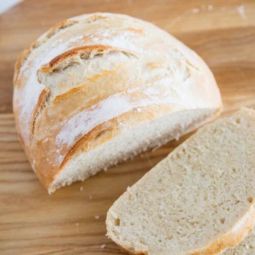 3 Ingredient Artisan Bread (no knead!) - I Heart Naptime Best Whole Wheat Bread, Homemade Whole Wheat Bread, Homemade White Bread, Wheat Bread Recipe, Artisan Bread Recipes, Easy Bread Recipes, Cooking Recipes, 3 Ingredient Bread Recipe, Depression Era Recipes