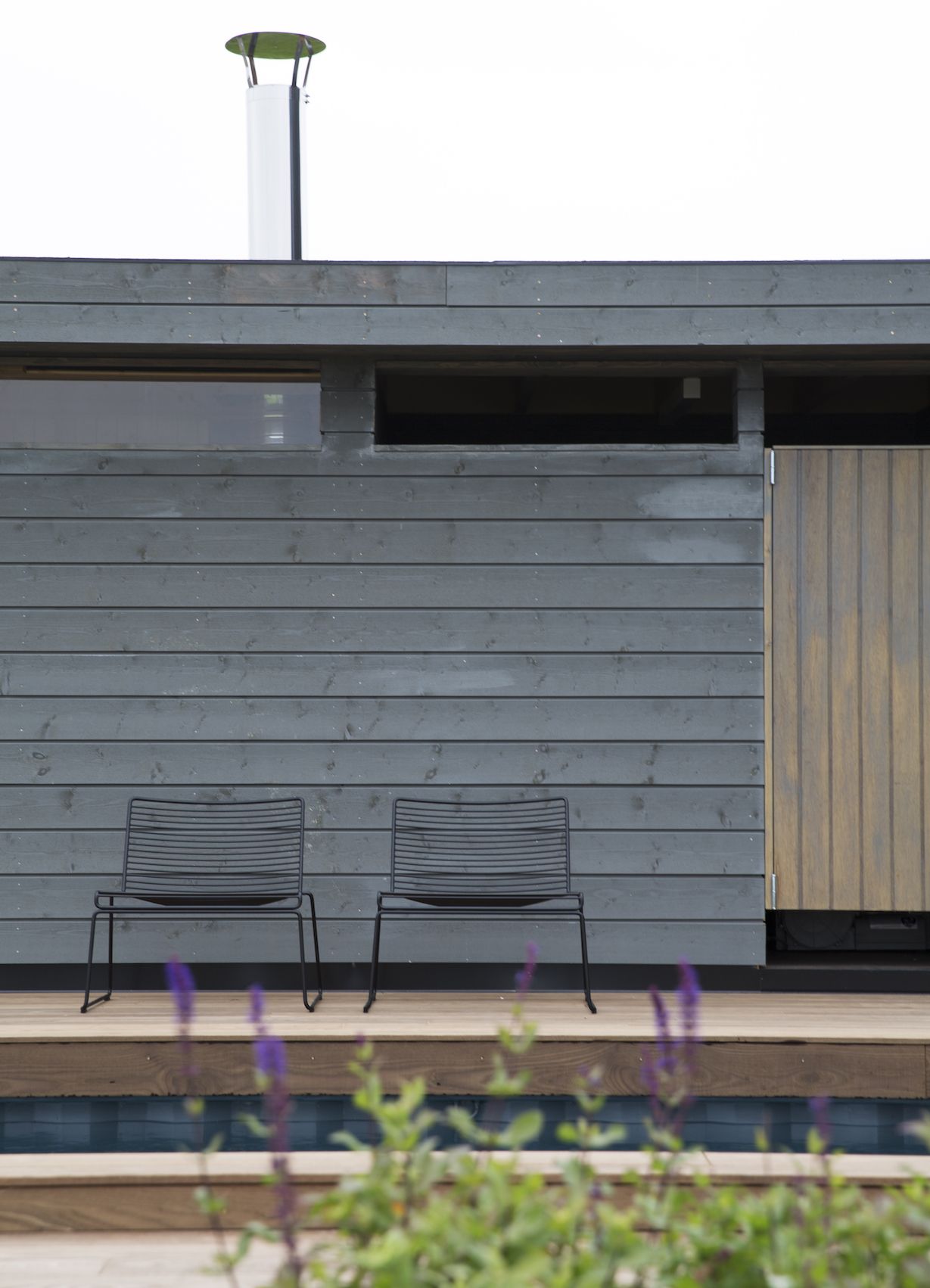 Multikomfort i visningshus, Larvik - Nyfelt og Strand Interiørarkitekter Strand, Garage Doors, Outdoor Decor, Home Decor, Decoration Home, Room Decor, Home Interior Design, Carriage Doors, Home Decoration