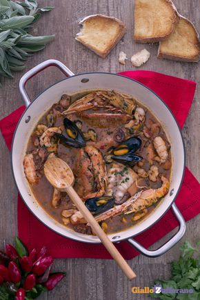 Cacciucco Alla Livornese Ricetta Vadocottura Pesce Zuppa Di