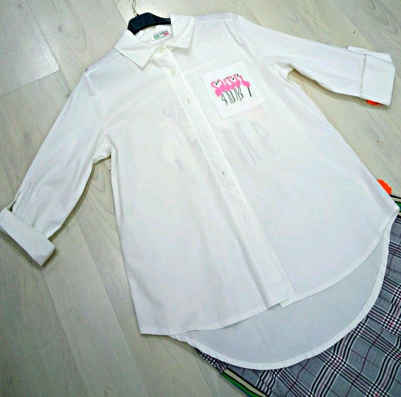 Camisa blanca con flamencos. Talla única (aproximadamente como una XL). Sin estrenar, con etiquetas. | Blouse femme, Mode femme, Femme