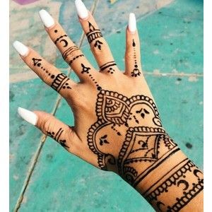 Tatuajes En La Mano Tatuajes Para Mujer Tatuajes En La Mano Tatuajes De Gena Unas Postizas Negras Tatuajes En La Mano Faciles