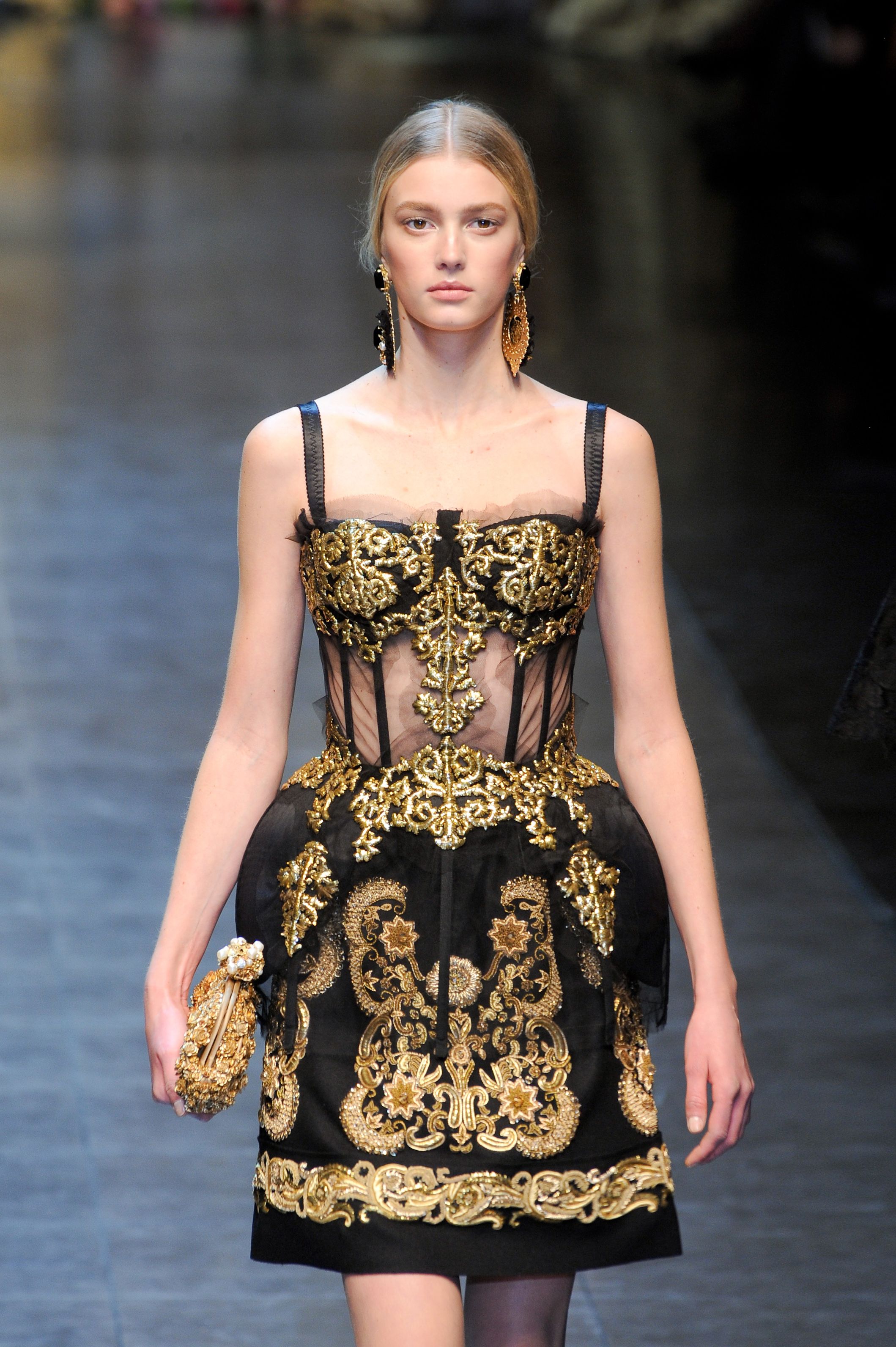 Brocade and Damask trend A/W 12/13 | Baroque fashion, Fashion, Hijab ...