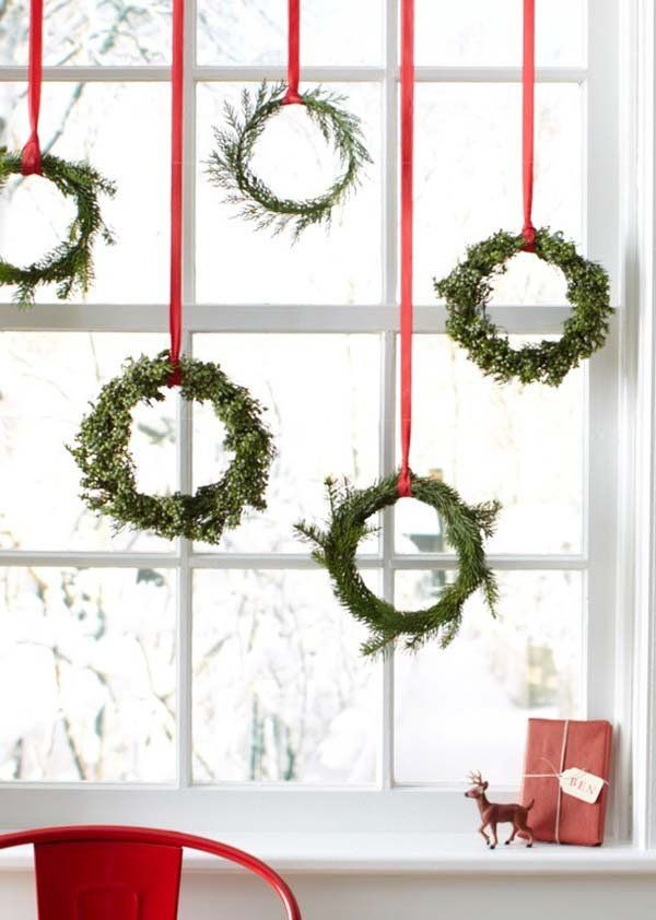 30 ongelofelijk mooie last-minute kerst zelfmaak ideetjes om je raam te versieren! Noel Christmas, Merry Little Christmas, All Things Christmas, Winter Christmas, Christmas Crafts, Christmas Christmas, Christmas Windows, Christmas Ideas, Thanksgiving Holiday
