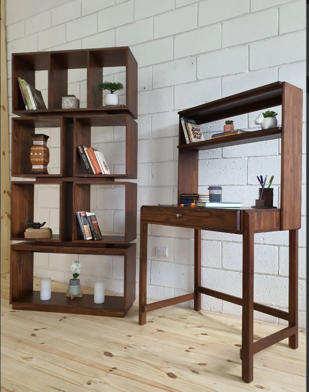 Incluye: Biblioteca Punus: 192 cm de altura x 30 cm de fondo x 90 cm de fondo Escritorio Dylan: 1.48 cm de alto x 84 cm de fondo x 55 cm de fondo Descripción: Set Ponus y Dylan es un set de madera moderno, multiusos. Fabricado en San José, Costa Rica 100% en madera. 3 años de garantía. Adquieralo en nuestra tienda en línea 24/7. Entrega a domicilio en todo Costa Rica, tiempo de entrega 2-5 días hábiles. Corner Desk, Loft Bed, Costa Rica, Furniture, Home Decor, Wood Furniture, Environmental Management System, Dark Walnut, Product Display