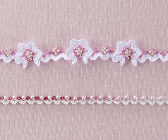 レース針 アミュレ で編む メガネホルダーとラリエット 手づくりレシピ クロバー株式会社 リボン刺繍 手編み刺繍デザイン シルクのリボン刺繍 レース針 アミュレ で編む メガネホルダーとラリエット 手づくりレシピ クロバー株式会社 リボン刺繍 手編み刺繍デザイン シルクのリボン刺繍