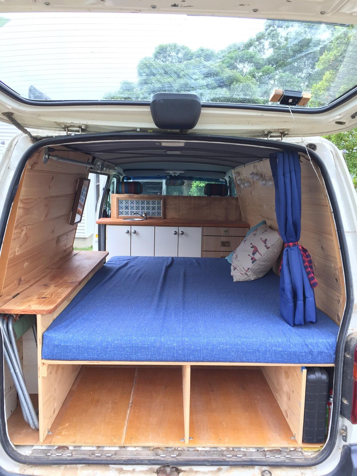 Van layout