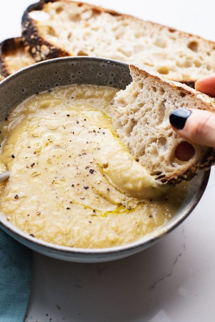 Creamy Cauliflower Soup (Vegan) – A Simple Palate Creamy Cauliflower Soup (Vegan) – A Simple Palate