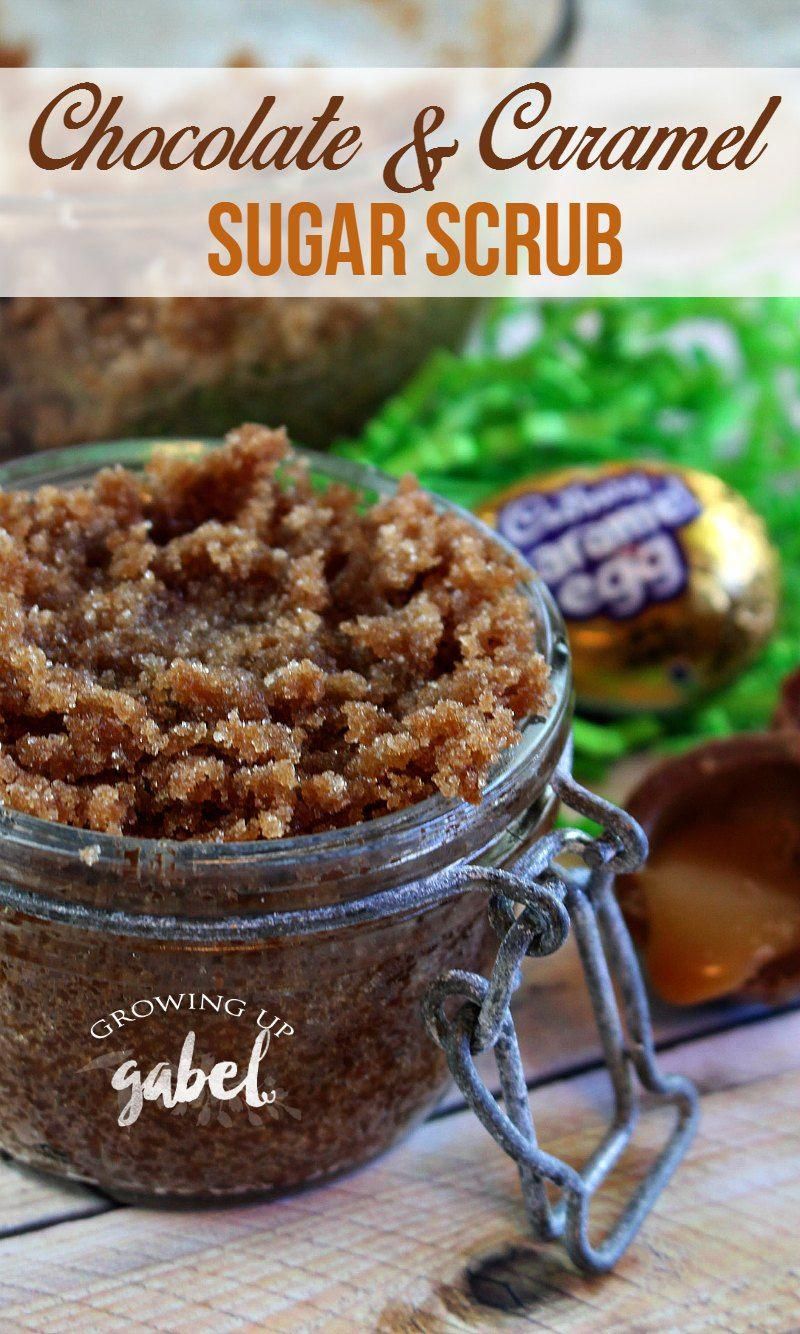 The BEST easy homemade DIY sugar scrub recipe featuring chocolate and caramel! Made with brown sugar and cocoa powder, this makes great gifts! #sugarscrubrecipe