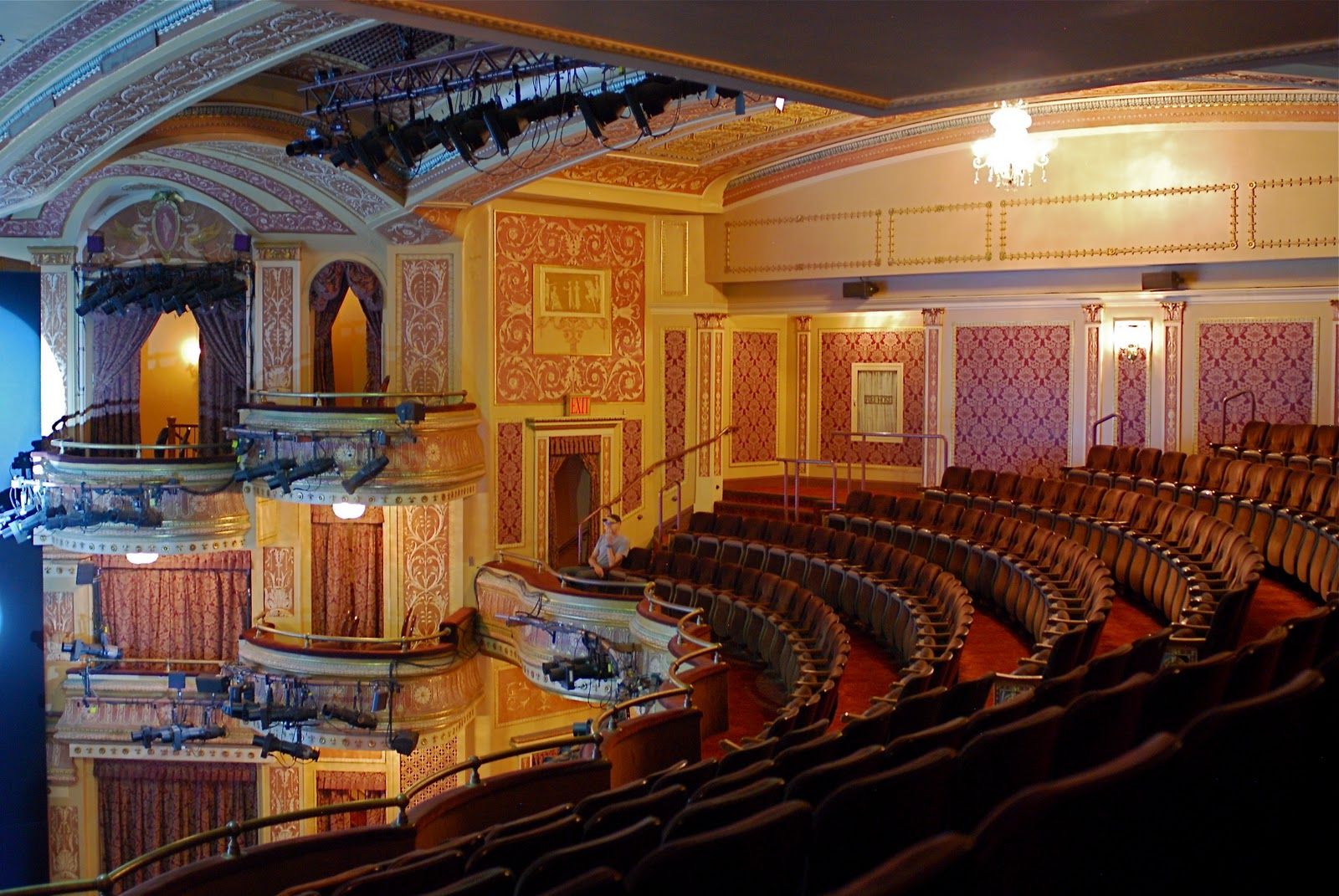 Stunning Photos Of The World S Most Beautiful Theaters Winter Garden Theatre World S Most Beautiful Amazing Buildings