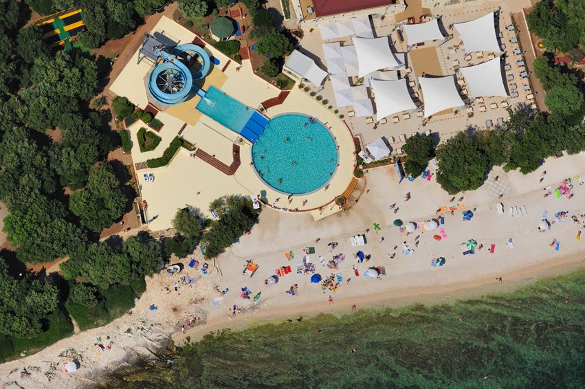 The Campground Has 670 Camping Units With Electricity Connections And Accommodates Up To 2 000 Persons If You Wish To Stay In An Apartment Or Room We R Camping