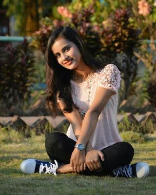 Smoll girl xxx muvi Girl big boobs gujarat women