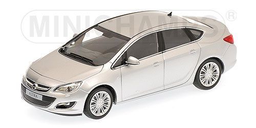 1:43 Minichamps Opel Astra 2012 red