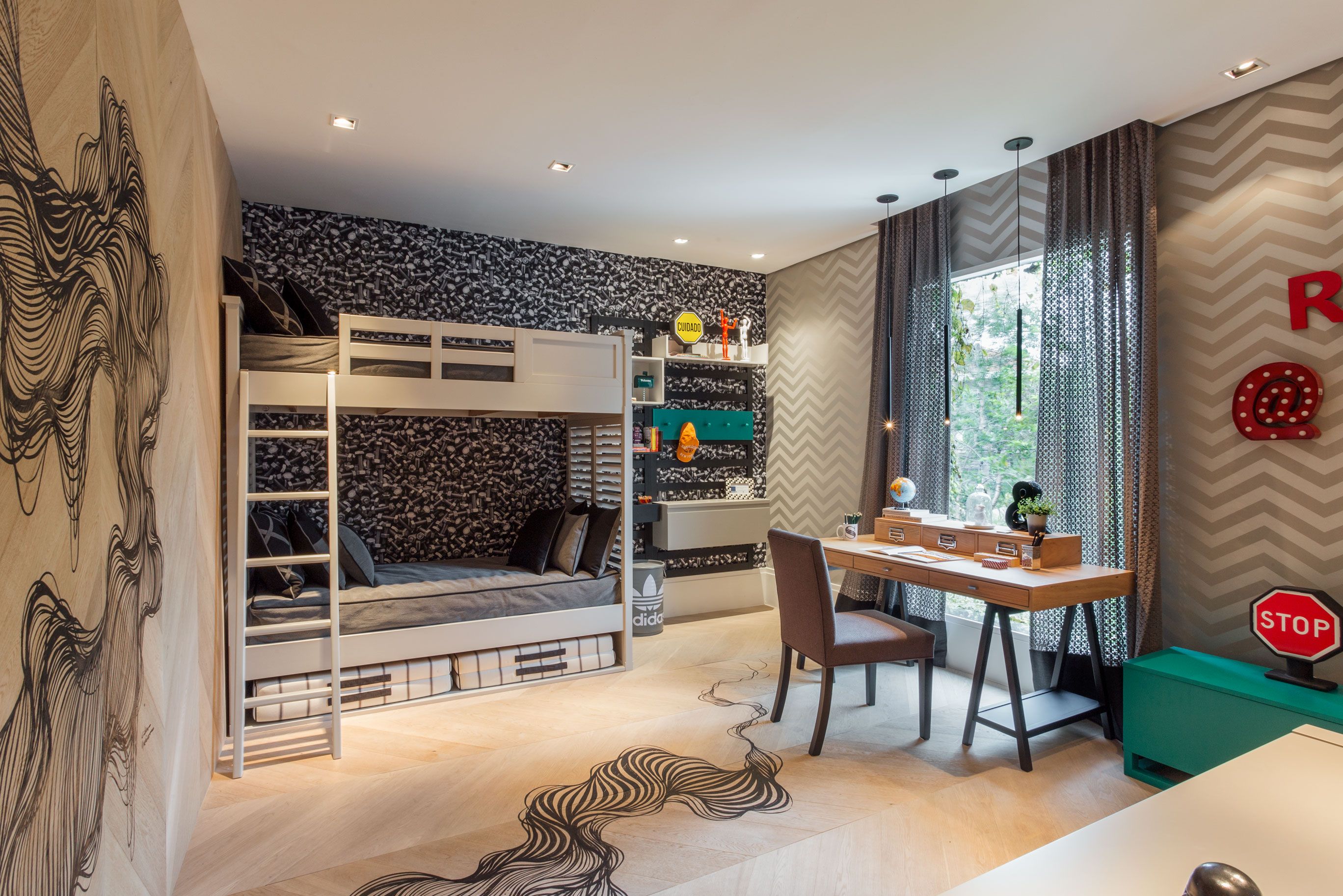 Quarto Que Retrata A Vida Urbana De Adolescente Composta Por Arte ~ Quarto De Arquiteto Estudante E Decoração Quarto Colorido Quarto Que Retrata A Vida Urbana De Adolescente Composta Por Arte ~ Quarto De Arquiteto Estudante E Decoração Quarto Colorido