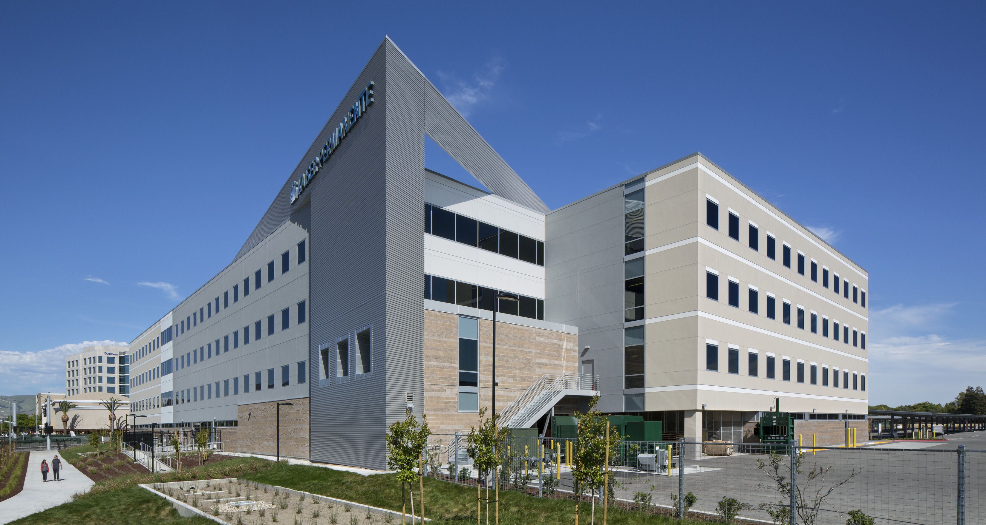 Kaiser Permanente Skyport Sustainable Medical Office Building Design Kaiser Permanente Skyport Sustainable Medical Office Building Design