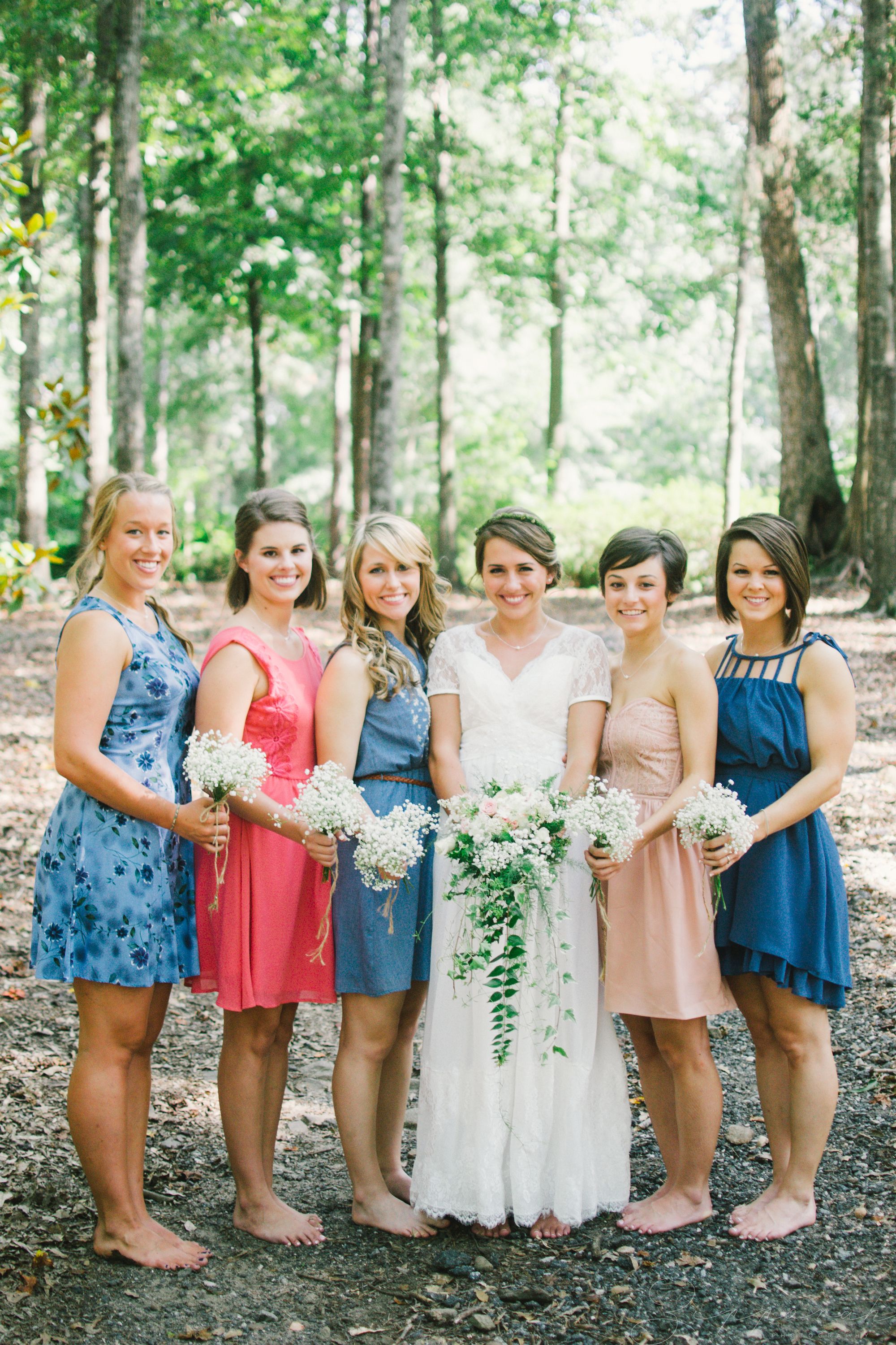 Everweddings Co Vintage Rustic Bride And Bridesmaids Everweddings Co Vintage Rustic Bride And Bridesmaids Outdoor Wedding Blue
