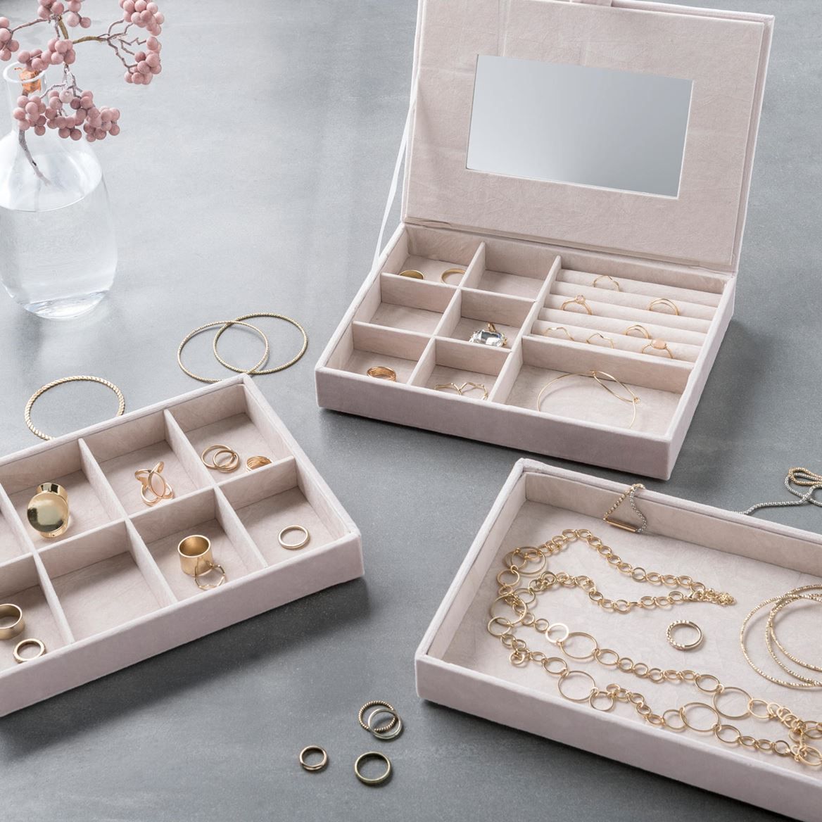Rings Necklaces PuTwo Jewellery Organiser 12 Sections Lint Drawer Organiser Grey Jewellery Tray Handmade Jewellery Display Tray for Bracelets Earrings Rings Necklaces PuTwo Jewellery Organiser 12 Sections Lint Drawer Organiser Grey Jewellery Tray Handmade Jewellery Display Tray for Bracelets Earrings