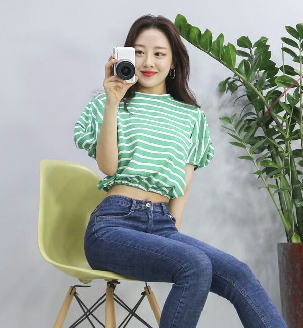 yves loona ha soo young korean fashion fashion girl outfits yves loona ha soo young korean fashion fashion girl outfits