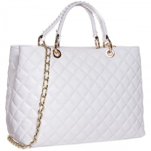 Geanta dama din Piele Naturala matlasata Alba Cod Produs: Luana - material exterior: piele naturala alba - material interior: textil- in interior are 2 compartimente despartite de un buzunar cu fermoar, mai are un buzunar care se inchide cu fermoar si 2 buzunare pentru telefon- sistem inchidere: fermoar- este prevazuta cu doua manere din piele si o bareta de umar din lant si piele- detaliile metalice sunt pe auriu Dimensiuni:- lungime: 34 cm - latime: 15 cm- inaltime: 25 cmTara de proveni Unbranded, Shoulder Bag, Metal, Products, Fashion, Moda, Fashion Styles, Shoulder Bags, Metals