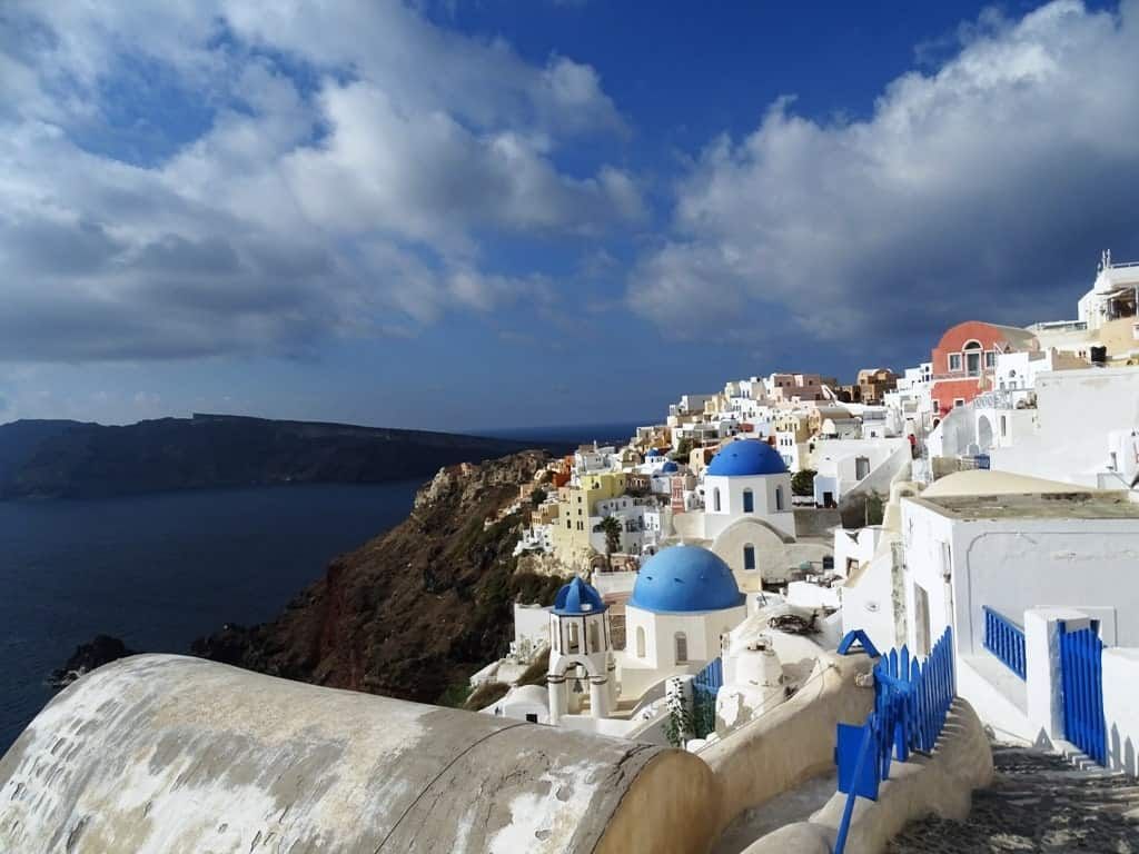 When is the best time to visit Greece in 2019 - A local's guide. #visitgreece