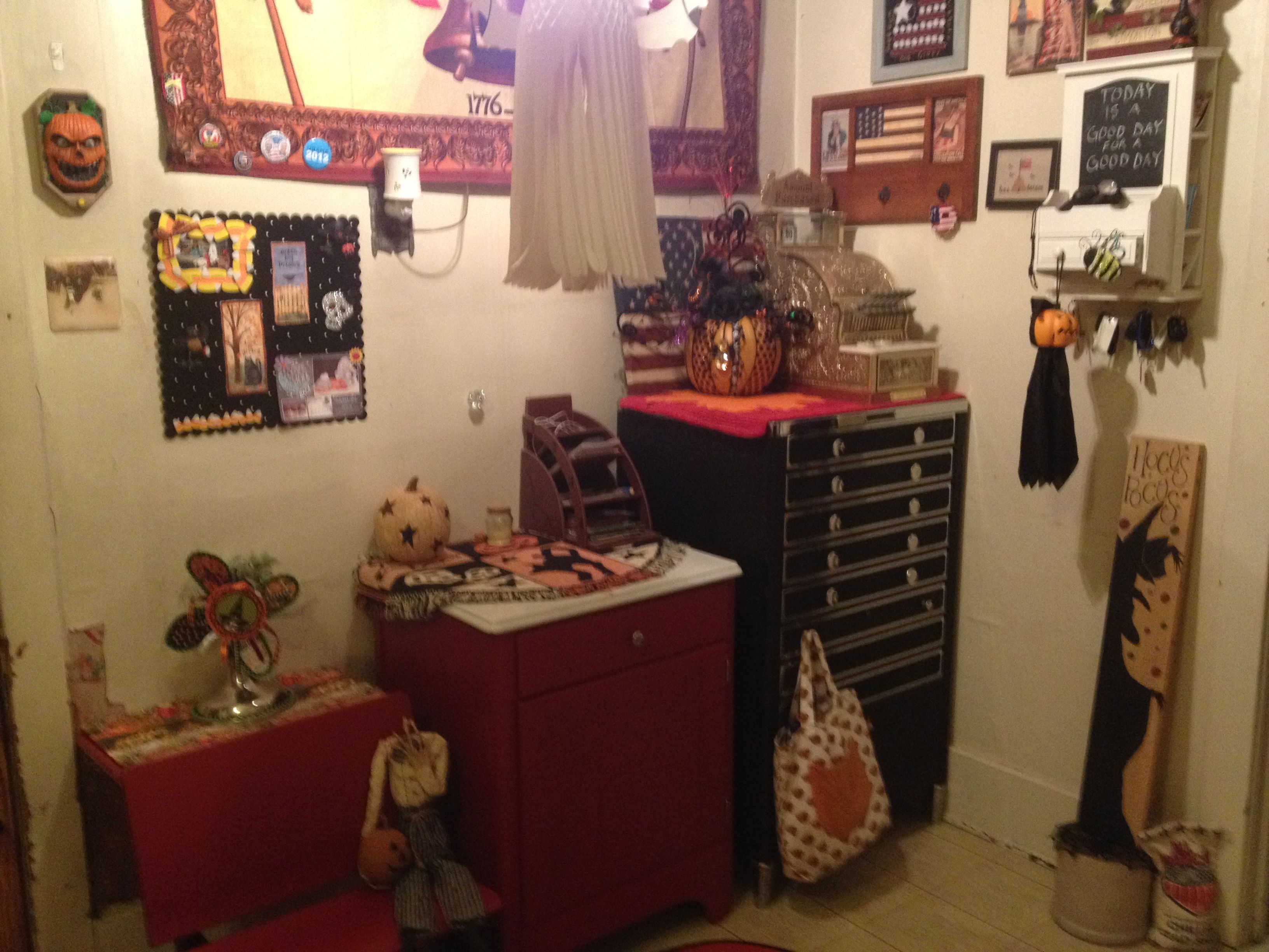 Halloween Decorations, Halloween Crafts, Halloween Art Halloween Decorations, Halloween Crafts, Halloween Art
