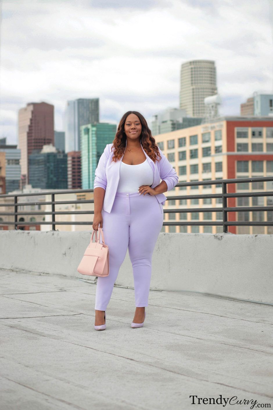 Pur-suit - trendy curvy