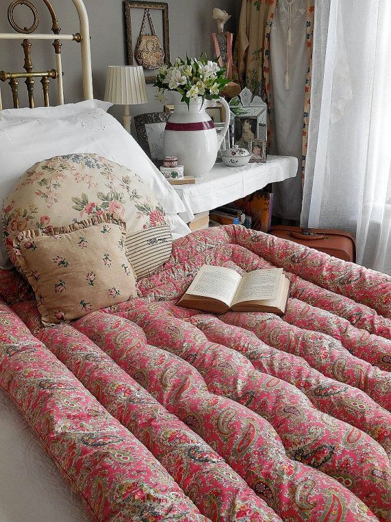 Beautiful Vintage French Feather Eiderdown Quilt Comforter