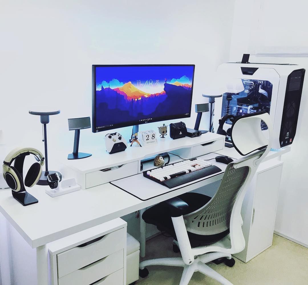 Gaming Paradies 17 Ideen Fur Gaming Schreibtisch Innendesign Mobel Zenideen Pc Schreibtisch Gaming Schreibtisch Spielaufbau