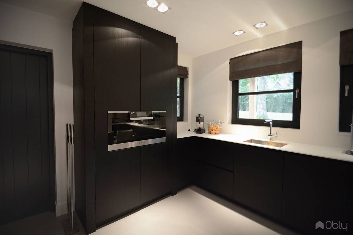 Ecker Interieur | Maatwerk keuken donker gelakt eikenhout met rvs ... Ecker Interieur | Maatwerk keuken donker gelakt eikenhout met rvs ...