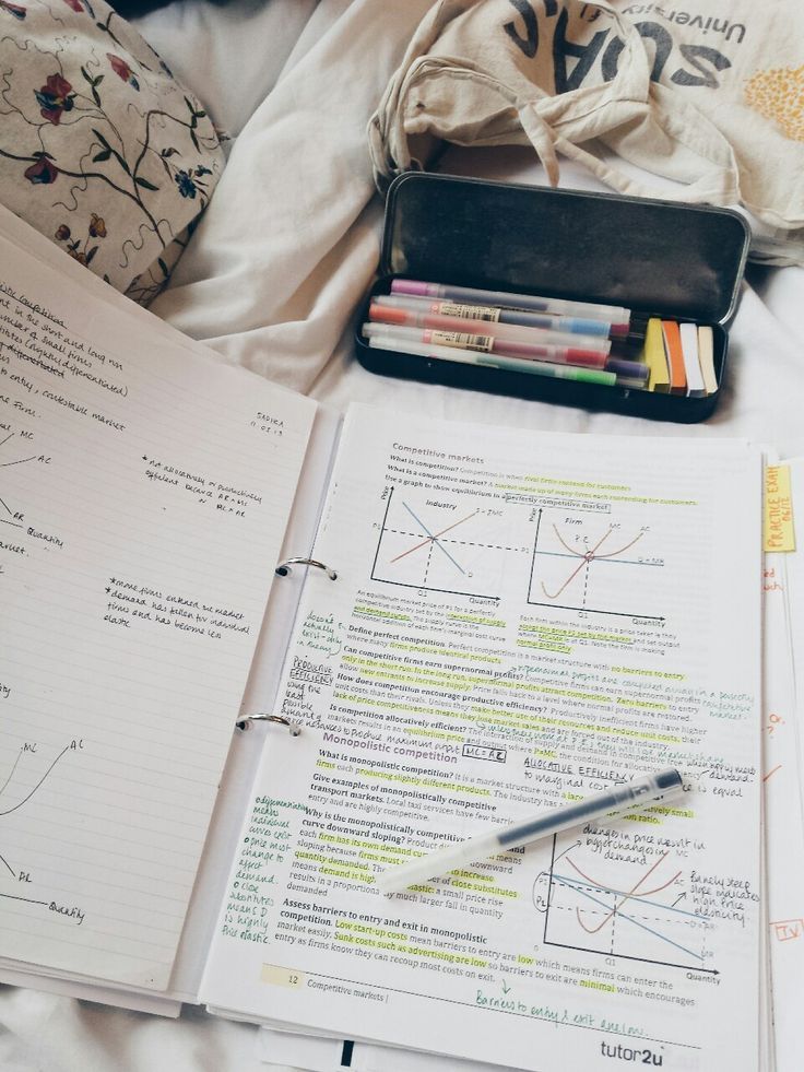Me Studyblr - 16.06.15 MICHELLE OBAMA VISITED OUR SCHOOL TODAY....
