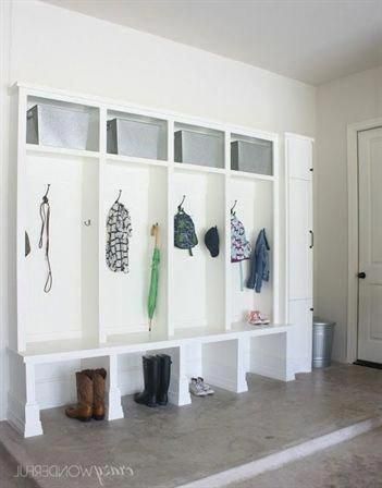Simple Man Cave Garage #garagemancaves