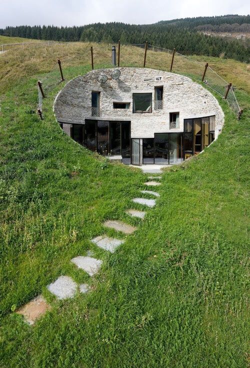 Underground House Underground Homes Unique Houses Architecture