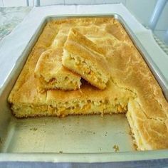 A Receita de Massa de Torta de Liquidificador que Derrete na Boca é prática e deliciosa. O segredo dessa massa de torta, que faz ela derreter na boca, é a Pie Dough Recipe, Food Porn, Good Food, Yummy Food, Brazilian Food, Food Hacks, Mixer, Food And Drink, Easy Meals