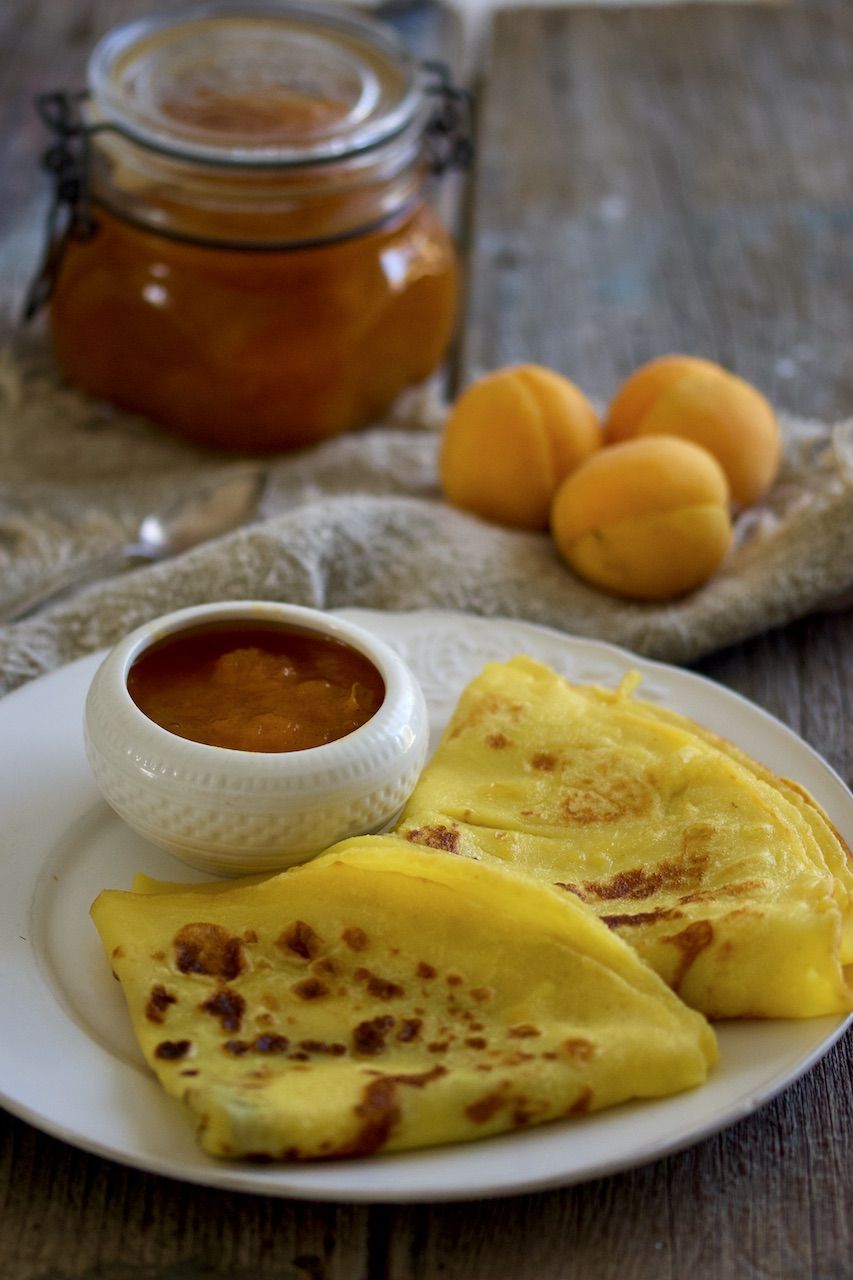 Frokostpannekaker a`la Sevastianos med hjemmelaget aprikosmarmelade - Pappa uten gluten French Toast, Breakfast, Food, Marmalade, Morning Coffee, Essen, Meals, Yemek, Eten