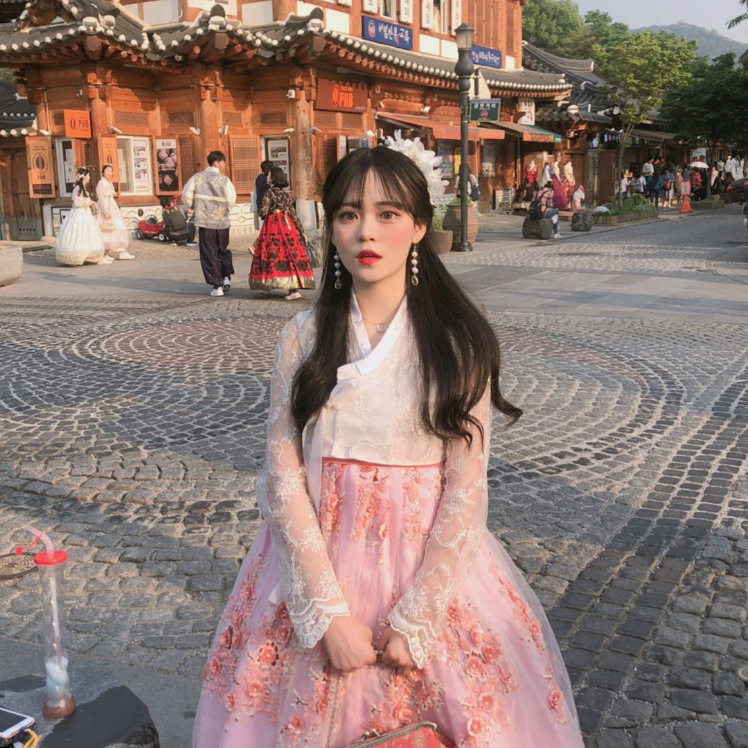 한복 예쁘당  #전주한복대여#전주한옥마을한복대여#전주한복#전주한복체험#_b.b2m#전주한복추천#전주#비빔한복#전주한옥마을 | Nữ... 