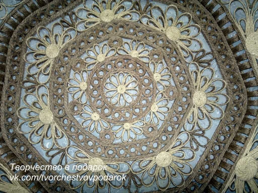 Мастерская идей для творчества своими руками из джута.Интересные простые мастер-классы по рукоделию.Джутовая филигрань схемы,мастер-класс шкатулки для украшений недорого,поднос своими руками,декоративные фонари,оригинальный подарок маме,подруге,девушке,женщине на день рождения,новый год,8 марта,14 февраля,день святого Валентина своими руками Tray, Rugs, Home Decor, Mandalas, Paper Envelopes, Bricolage, Farmhouse Rugs, Decoration Home, Room Decor