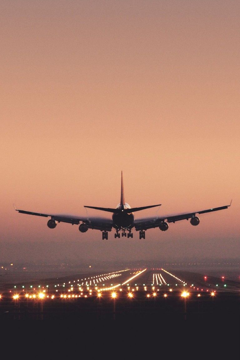 6 coisas que você precisa saber antes de ir para a Irlanda Aesthetic Backgrounds, Aesthetic Iphone Wallpaper, Aesthetic Wallpapers, Airplane Photography, Nature Photography, Travel Photography, Sky Aesthetic, Travel Aesthetic, Photo Summer