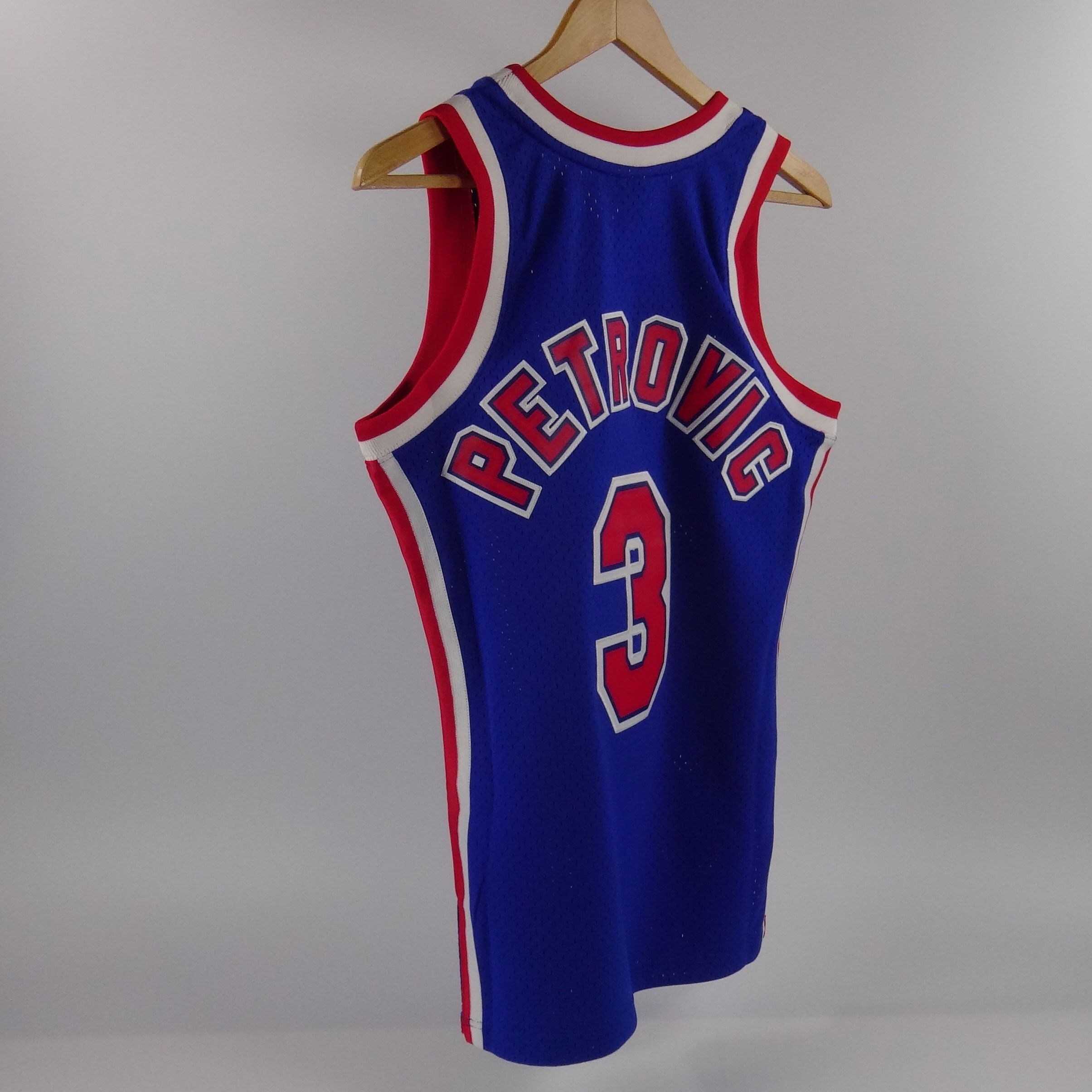 Camiseta Drazen Petrovic. New Jersey Nets. Hardwood Classics. Swingman (con imágenes) | Jugadores de baloncesto, Nba, Baloncesto