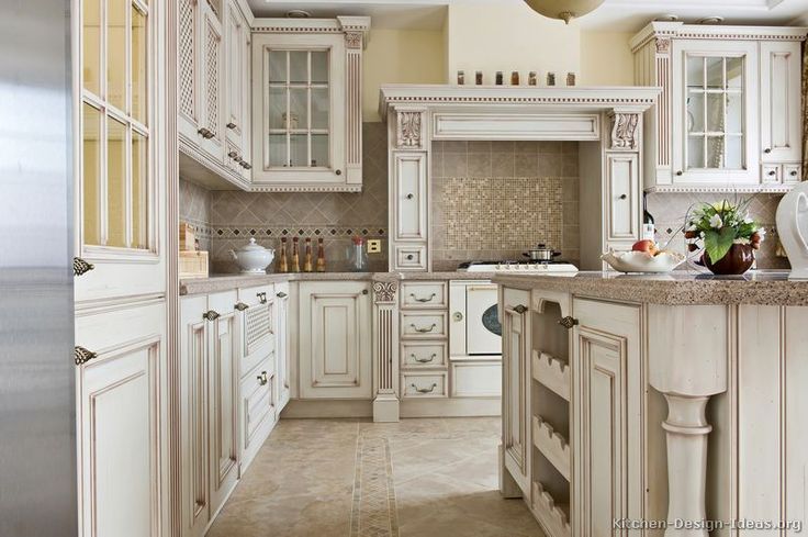 54297c5df338797a23d8af09e5bbc927 Rustic And Elegant Transitional This photo gallery has pictures of kitchens featuring cream or antique white kitchen cabinets in traditional styles - 54297c5df338797a23d8af09e5bbc927 Rustic And Elegant Transitional