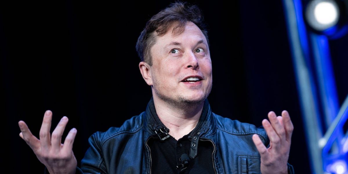 Elon Musk Says His Neuralink Brain Chip Could Be Ready For A Human Patient Within A Year The Chip Could Help With Brain Injuries He In 2020 Elon Musk Tesla Tesla Ceo