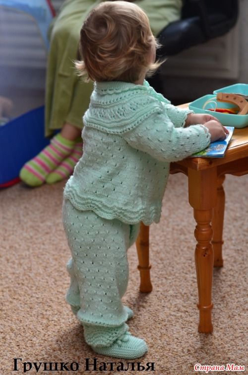 Детский костюмчик, шапочка, носочки от DROPS. - Вязание - Страна Мам Leg Warmers, Legs, Baby, Tejidos, Leg Warmers Outfit, Baby Humor, Infant, Babies, Bridge