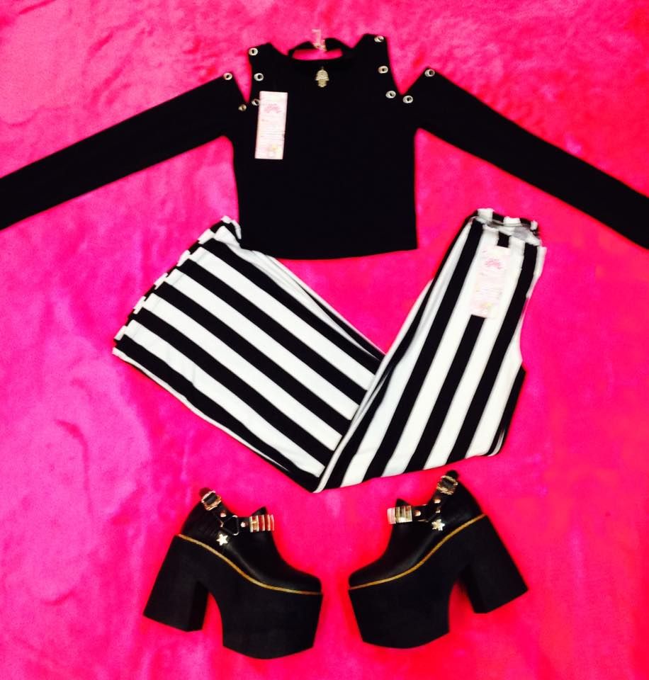 ¡AHORA COMPRAR ONLINE ES MUCHO MAS FACIL! Ingresa a www.goo.gl/DpfztY y enterate como! #MedusaIndumentaria FOLLOW US ON: www.instagram.com/medusaindumentaria www.facebook.com/medusaindumentaria www.twitter.com/medusaindum www.pinterest.com/medusaindum www.facebook.com/medusaindumentaria Donde? Estamos en Calle 12 #1143 (e/55 y 56) #LaPlata, #BuenosAires, #Argentina Sos del interior? Enviamos a todo el pais por medio de nuestra #TiendaOnline, ingresa en www.goo.gl/DpfztY Medusa, Facebook, Pinterest, Twitter, Interior, Instagram, Shopping, Buenos Aires, Argentina