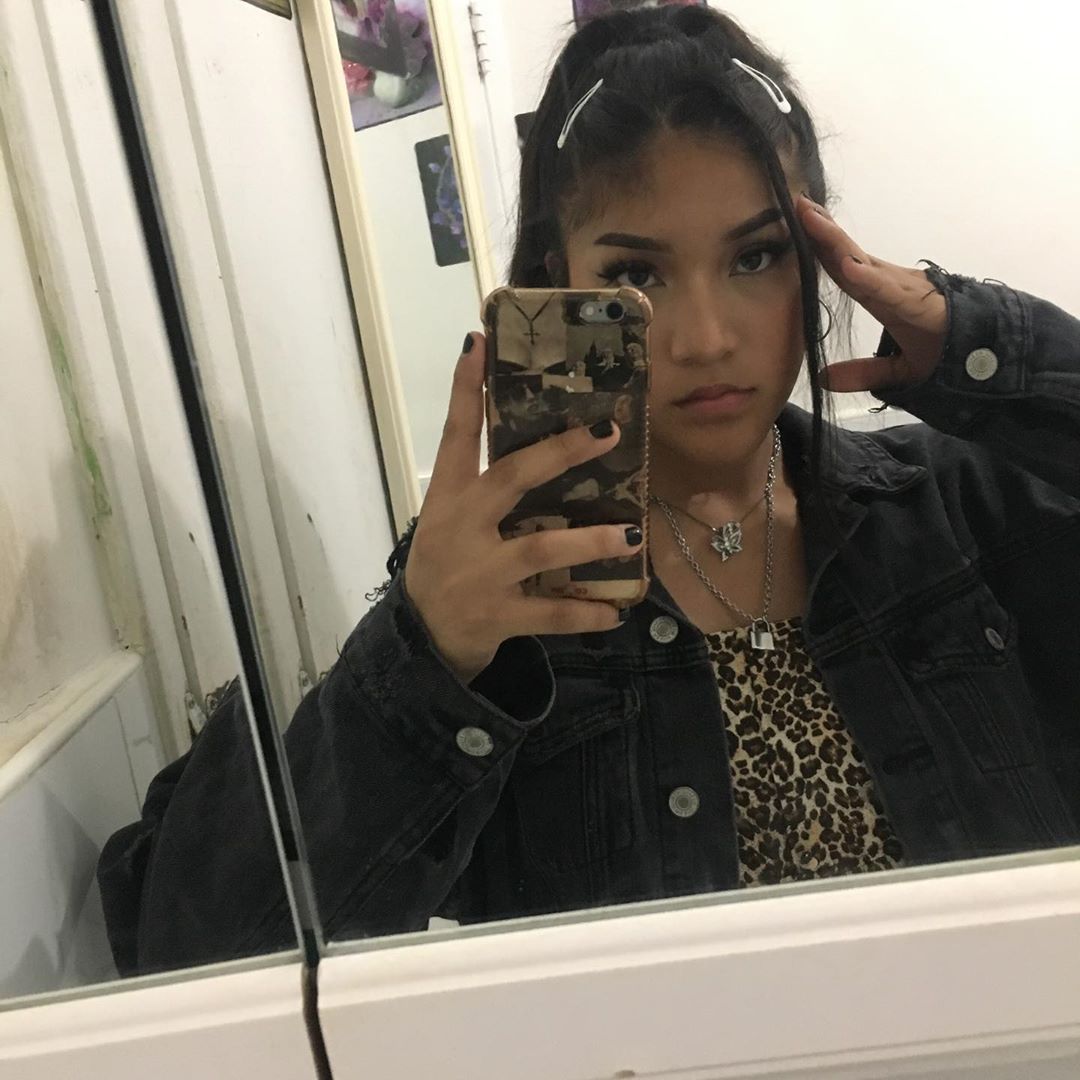 𝗖𝗿𝗮𝘇𝘆 𝗽𝗼𝗿 𝘁𝘂 𝗮𝗺𝗼𝗿 . . . . . .#outfitinspo #grunge #softgrunge #girl #aesthetic #style #aesthetic #aestheticgrunge #grungeaesthetic #softgrunge #softgrungeaesthetic #grungeaesthetic #artsy #soft #newyork #aestheticpics #edgy #aesthetic_photos #aestheticfashion #aestheticgrunge #makeup #grungesociety #aestheticstyle #softaesthetic