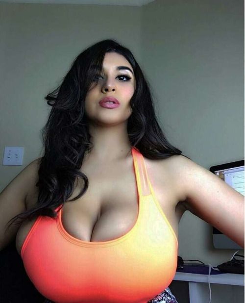 Shemale pornvids free Threesomes porn free online xxx